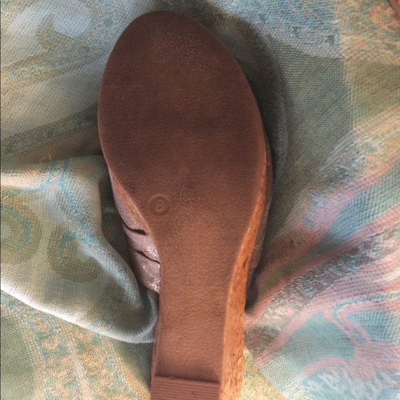 Gold Ribbon Wedges - Picture 5 of 5